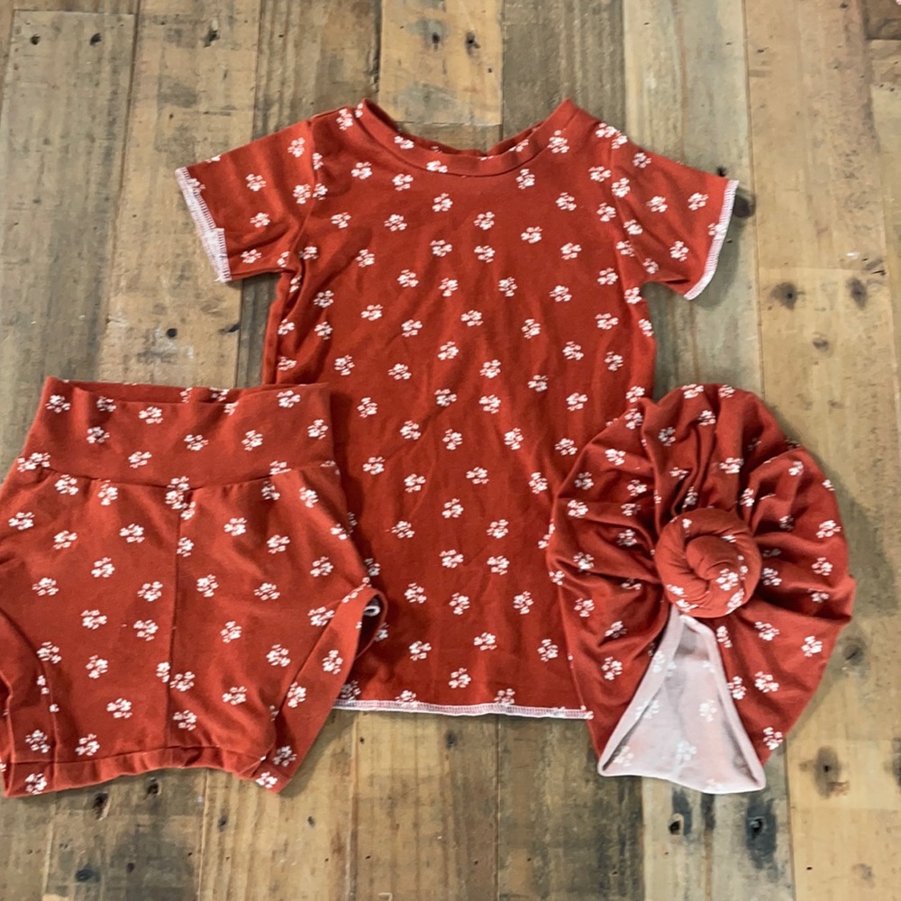 Baby outfit set bloomers & top turban